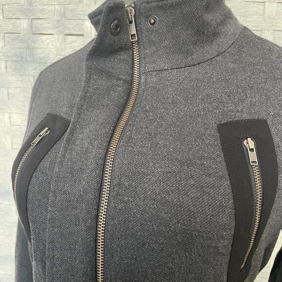 Cabi Jacket Womens Small Charcoal Gray Zip Front with Mesh Back Detail and Belt - Picture 7 of 9
